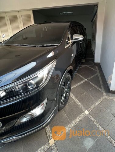 Toyota Kijang Innova Venturer 2.0 Bensin 2017