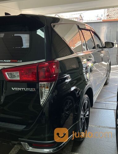 Toyota Kijang Innova Venturer 2.0 Bensin 2017
