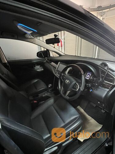 Toyota Kijang Innova Venturer 2.0 Bensin 2017