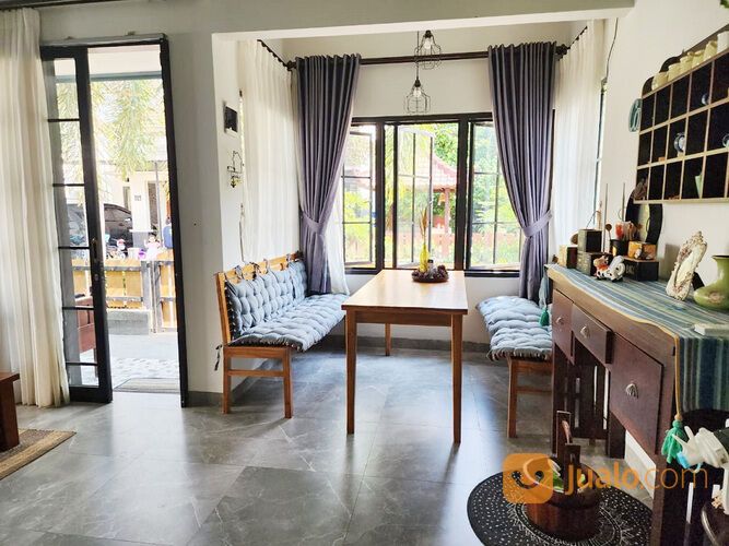 Rumah di Kota Mataram Dekat RSUD Provinsi NTB, Pasar Abian Tubuh, Lotte Grosir Mataram