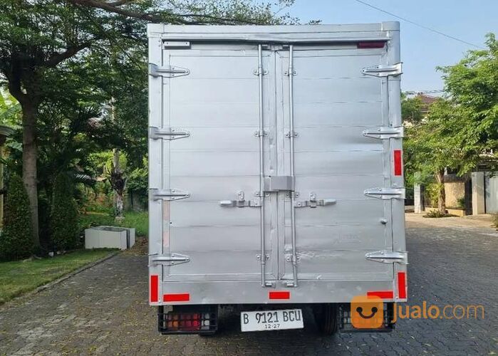 Isuzu elf engkel long seri NLR55TLX