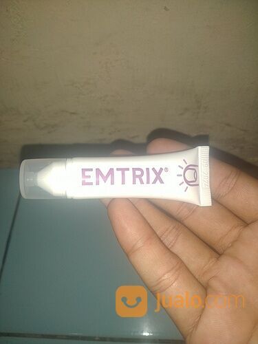 Emtrix 10ml Perawatan jamur kuku, Kondisi baru, hanyak rusak di kardus kemasan