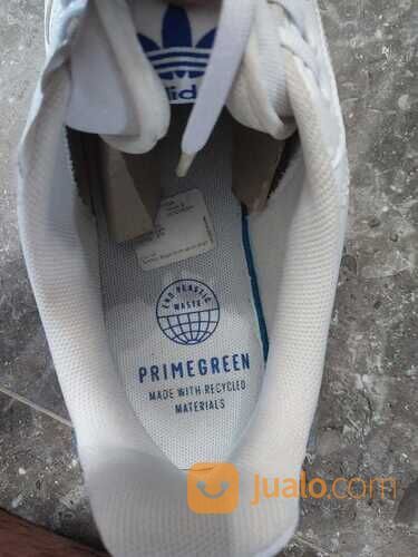 Sepatu adidas bekas mulus