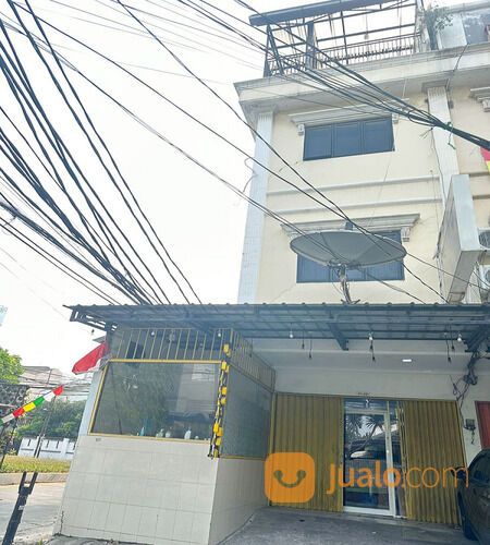 Rumah di Kebon Jeruk Jakarta Barat Dekat Wang Plaza, Universitas Esa Unggul, Mall Taman Anggrek