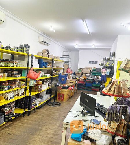 Rumah di Kebon Jeruk Jakarta Barat Dekat Wang Plaza, Universitas Esa Unggul, Mall Taman Anggrek