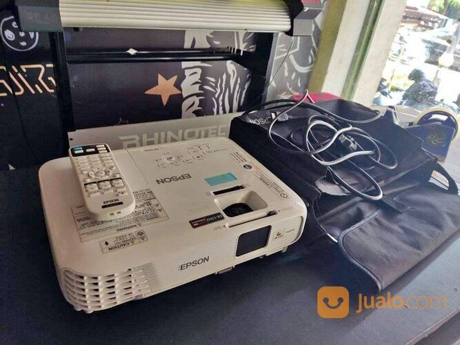 Proyektor InFocus Berkualitas Tinggi di Pekanbaru: Harga yang Terjangkau