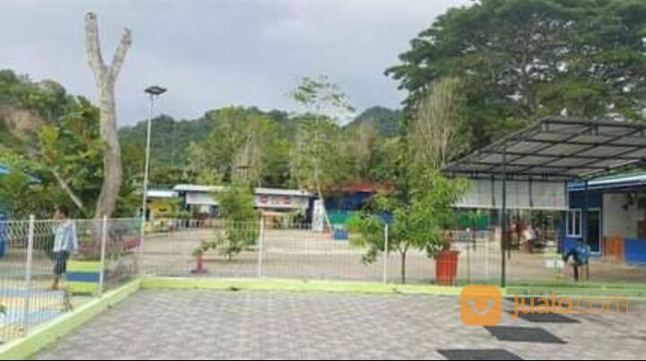 Tanah dan Water Boom