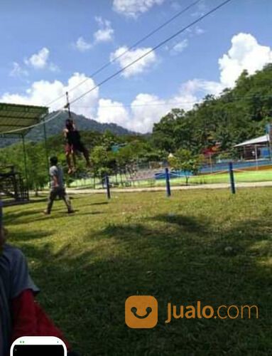 Tanah dan Water Boom