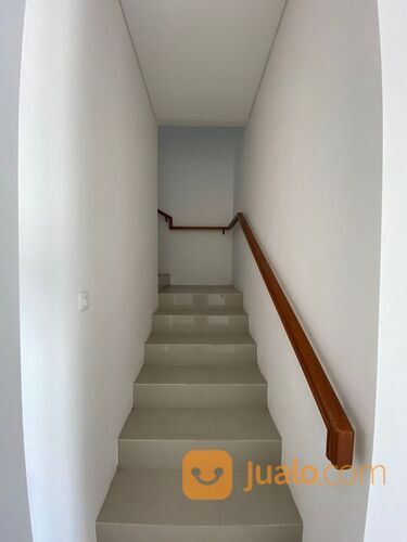 Rumah Minimalis Baru Gress, Cluster Jeruk Pondok Chandra Indah, dekat Club house dan Raya Merr PoCan