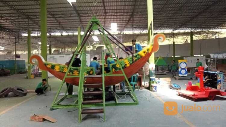 mainan kora-kora pasar malam