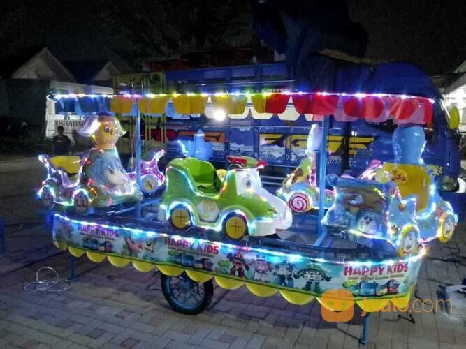 odong odong kereta panggung karakter fiber