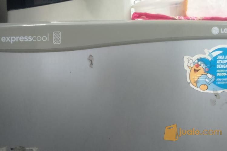 Lemari Es bekas bagus