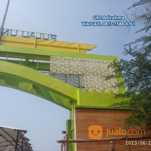 KRAWANGAN MOTIF BUNGA BULAT ESTETIK