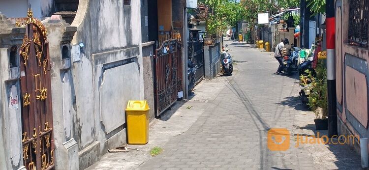 Tanah bonus Rumah di jl Merpati Monang Maning Denpasar Bali