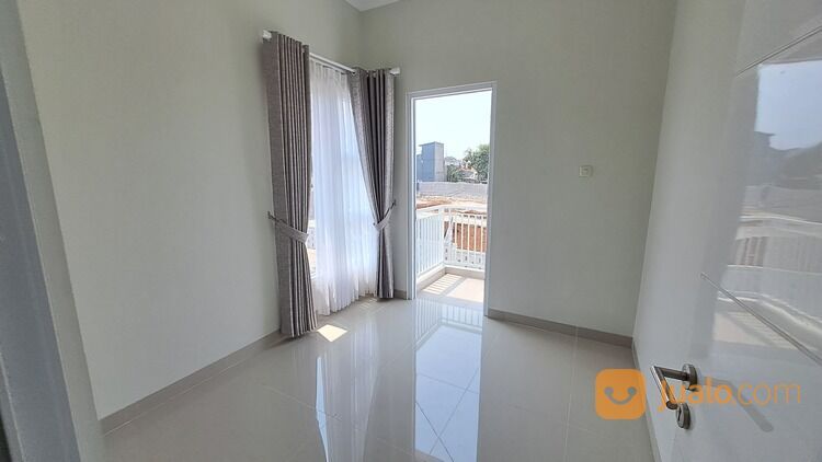 Rumah Syariah 2 Lantai Dekat Stasiun Depok Baru Bersebelahan dengan Puri Depok Mas Sawangan Depok