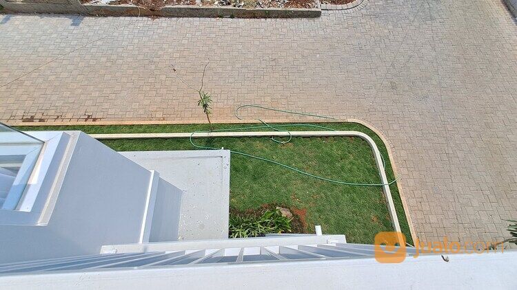 Rumah Syariah 2 Lantai Dekat Stasiun Depok Baru Bersebelahan dengan Puri Depok Mas Sawangan Depok