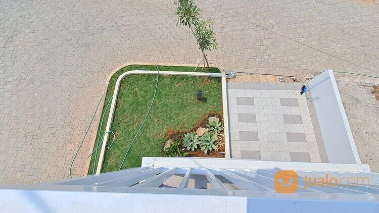 Rumah Syariah 2 Lantai Dekat Stasiun Depok Baru Bersebelahan dengan Puri Depok Mas Sawangan Depok