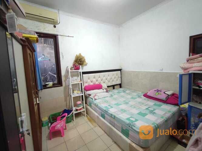 Rumah di Perumahan Jatimas Permai Blok H, No. 10