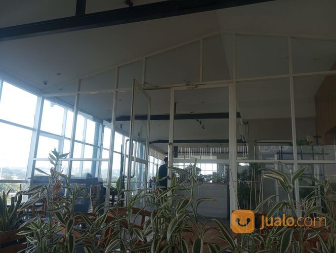 Ruko 2 Lantai Wolter Monginsidi Semarang Timur Bebas Banjir