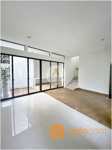 Rumah Siap Huni di Cluster Flora Summarecon Bandung