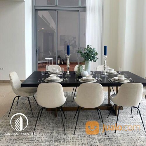 Penthouse Anandamaya Residence 3 Lantai dan 2 Kolam Renang Pribadi