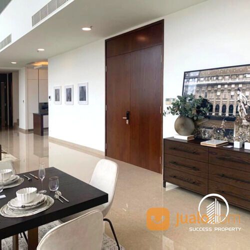 Penthouse Anandamaya Residence 3 Lantai dan 2 Kolam Renang Pribadi