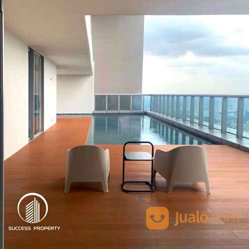 Penthouse Anandamaya Residence 3 Lantai dan 2 Kolam Renang Pribadi