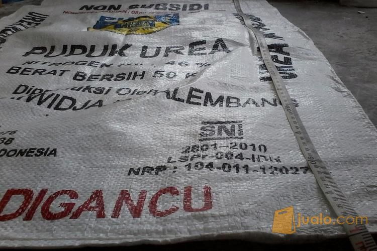 Karung Pupuk Urea Bekas