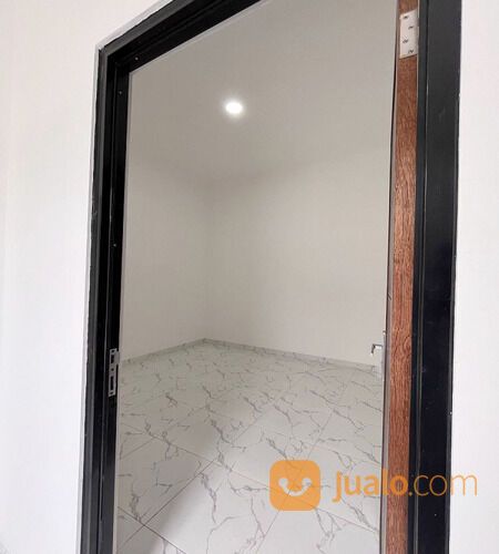 Rumah di Cibodas Kota Tangerang Dekat Supermal Karawaci, SMAN 8 Tangerang, Pasar Modern Mutiara