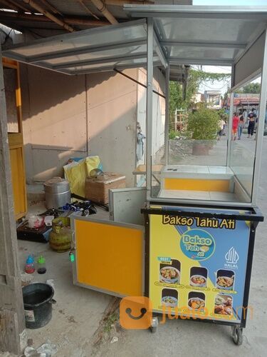 Gerobak bekas masih baru