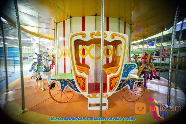 wahana carousel komedi putar kuda