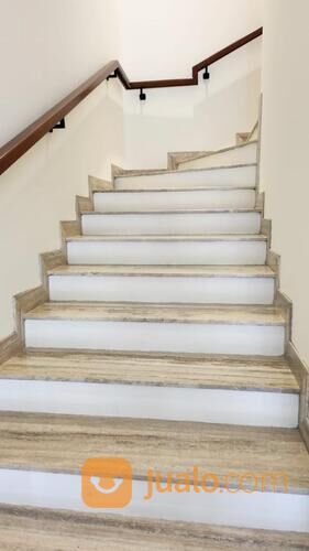 RUMAH BANGUNAN BARU 1 UNIT DI BUKIT HIJAU PONDOK INDAH