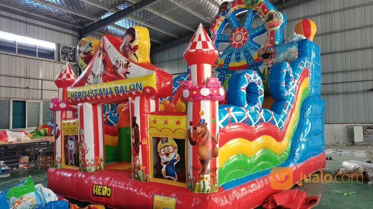 istana balon pasar malam