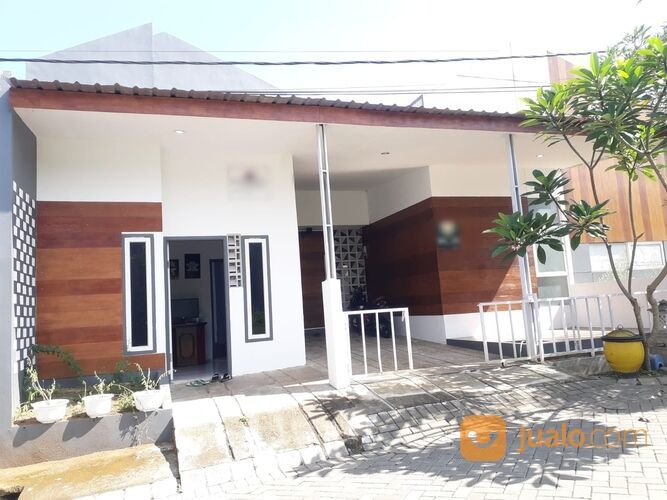 Rumah Rich Village Plus Kolam Renang Indoor