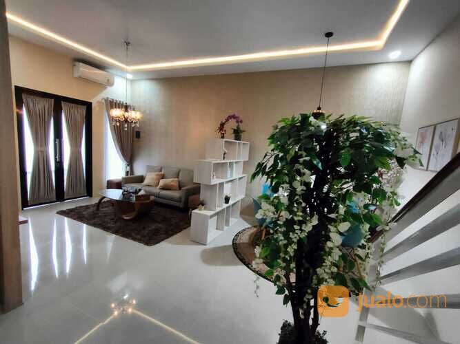 Rumah Jatiasih Bekasi 3 Lantai 1,5 Km Ke Tol Jatiasih