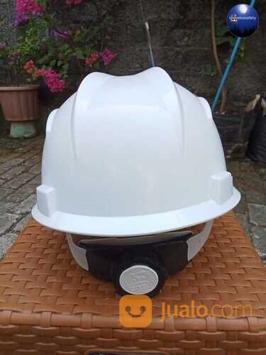 Helm safety proyek