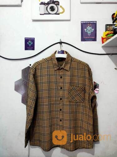 Kemeja Flannel F.Illuminate Coklat Kotak Kotak Kantong