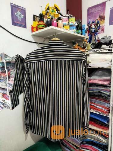 Kemeja Katun Mind Bridge Garis Garis Hitam Abu Coklat