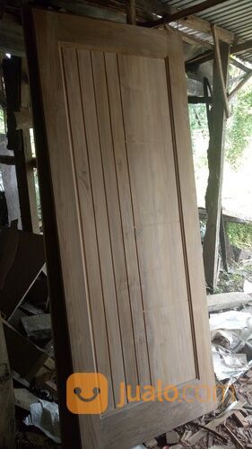 Daun Pintu Kayu Mahoni