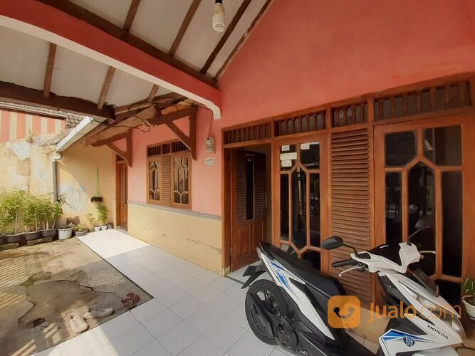 Rumah di Perumahan Kebonsari Indah, Jember