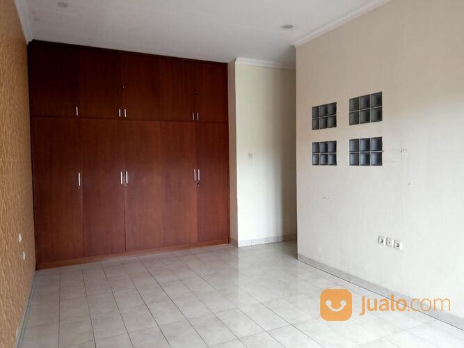 Rumah dekat masjid di cibeureum kota sukabumi