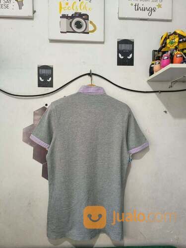 Kaos Polo Uniqlo x Michael Bastian Abu Abu Kerah Pink Garis Garis