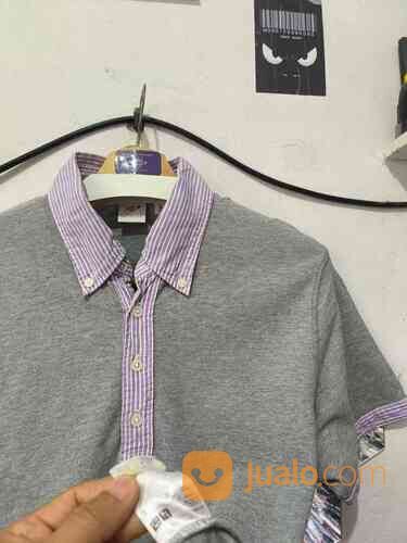 Kaos Polo Uniqlo x Michael Bastian Abu Abu Kerah Pink Garis Garis