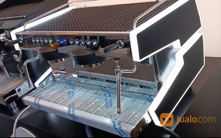 Maintenance dan perbaikan mesin kopi