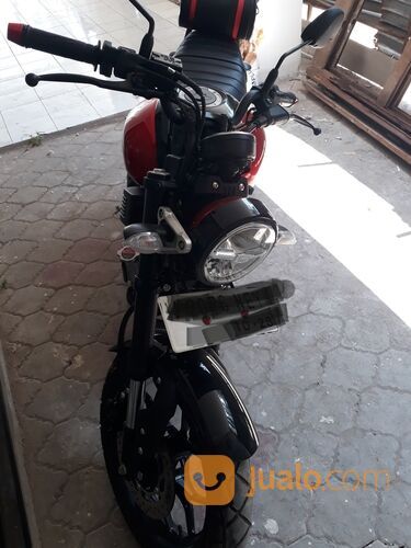 yamaha xsr merah 2023