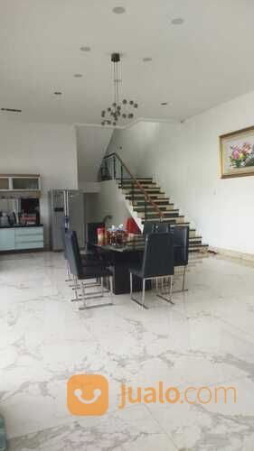 RUMAH ASRI TAMAN TELAGA GOLF BSD