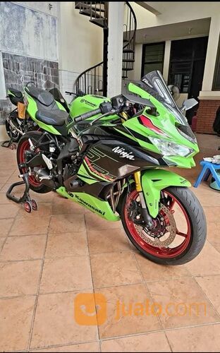Kawasaki ZX25RR 2023 plat W odo 2.000km