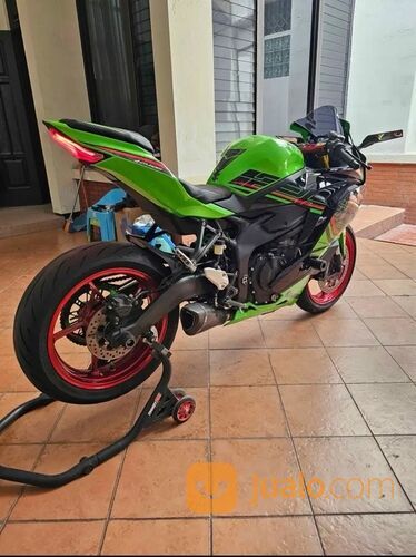 Kawasaki ZX25RR 2023 plat W odo 2.000km