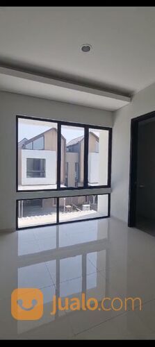 Rumah Siap Huni Cluster Fedora Park Suvarna Sutera Cikupa Tangerang