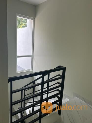 Rumah Baru di Perumahan Grand Taruma, Karawang